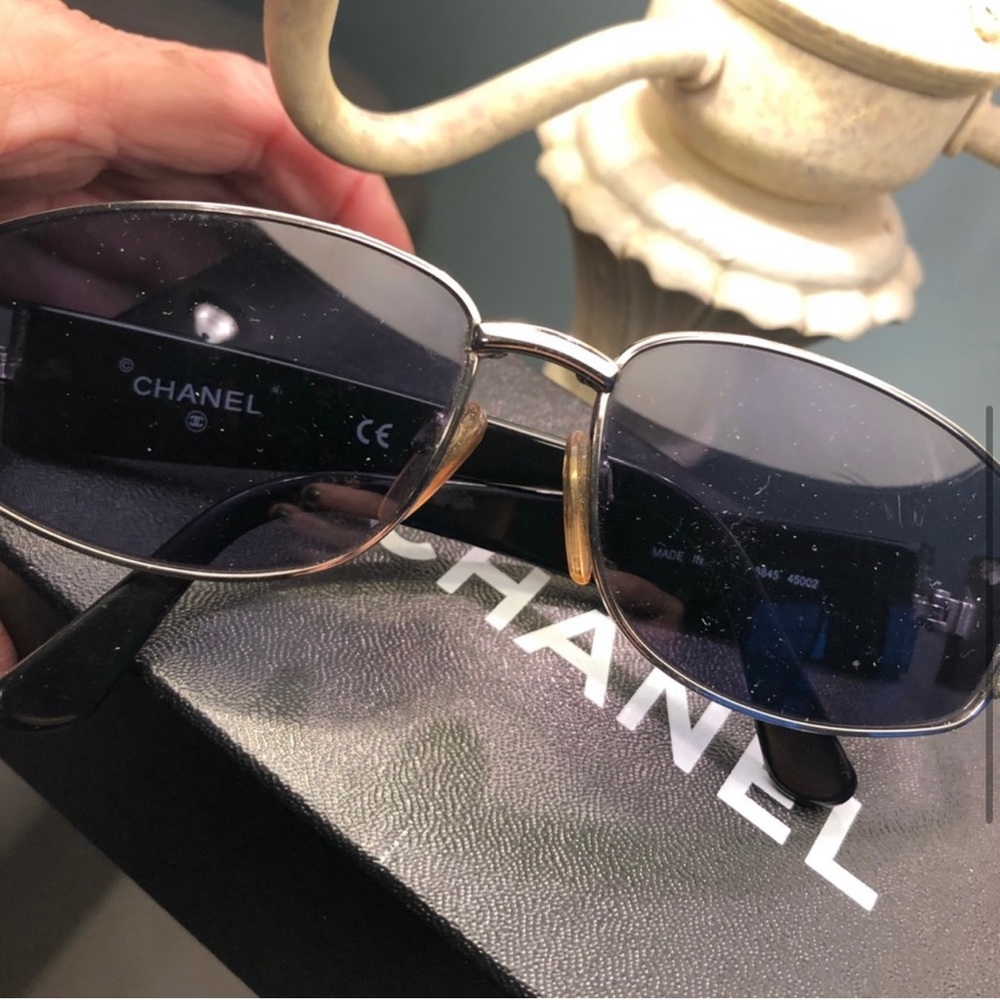 Chanel aviator style sunglasses